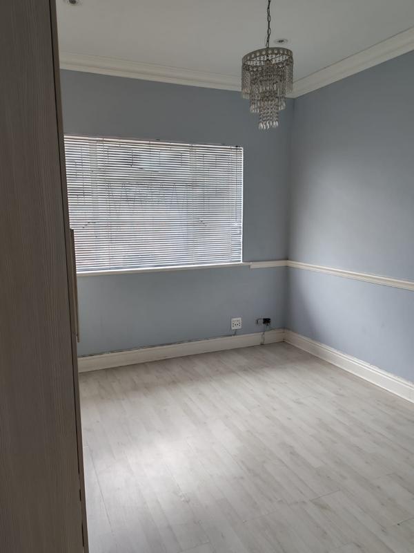 4 Bedroom Property for Sale in Parkside Eastern Cape